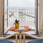 Frühstückspension La Rada 4*