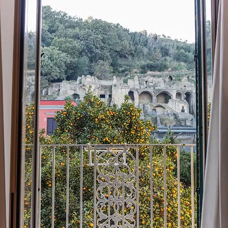 La Rada Bed & Breakfast 2*