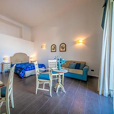 Bed and Breakfast La Rada 4*